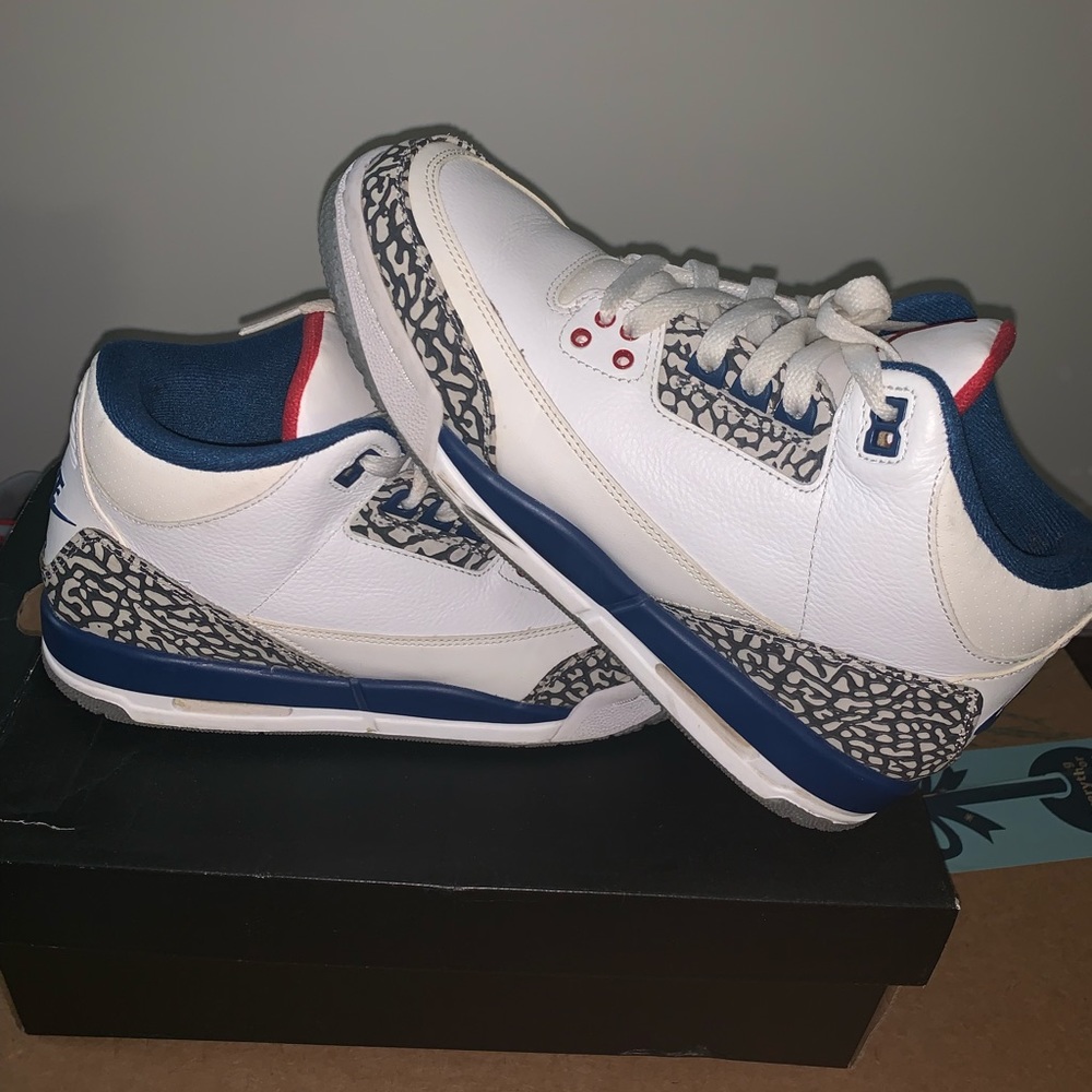 Jordan 3s